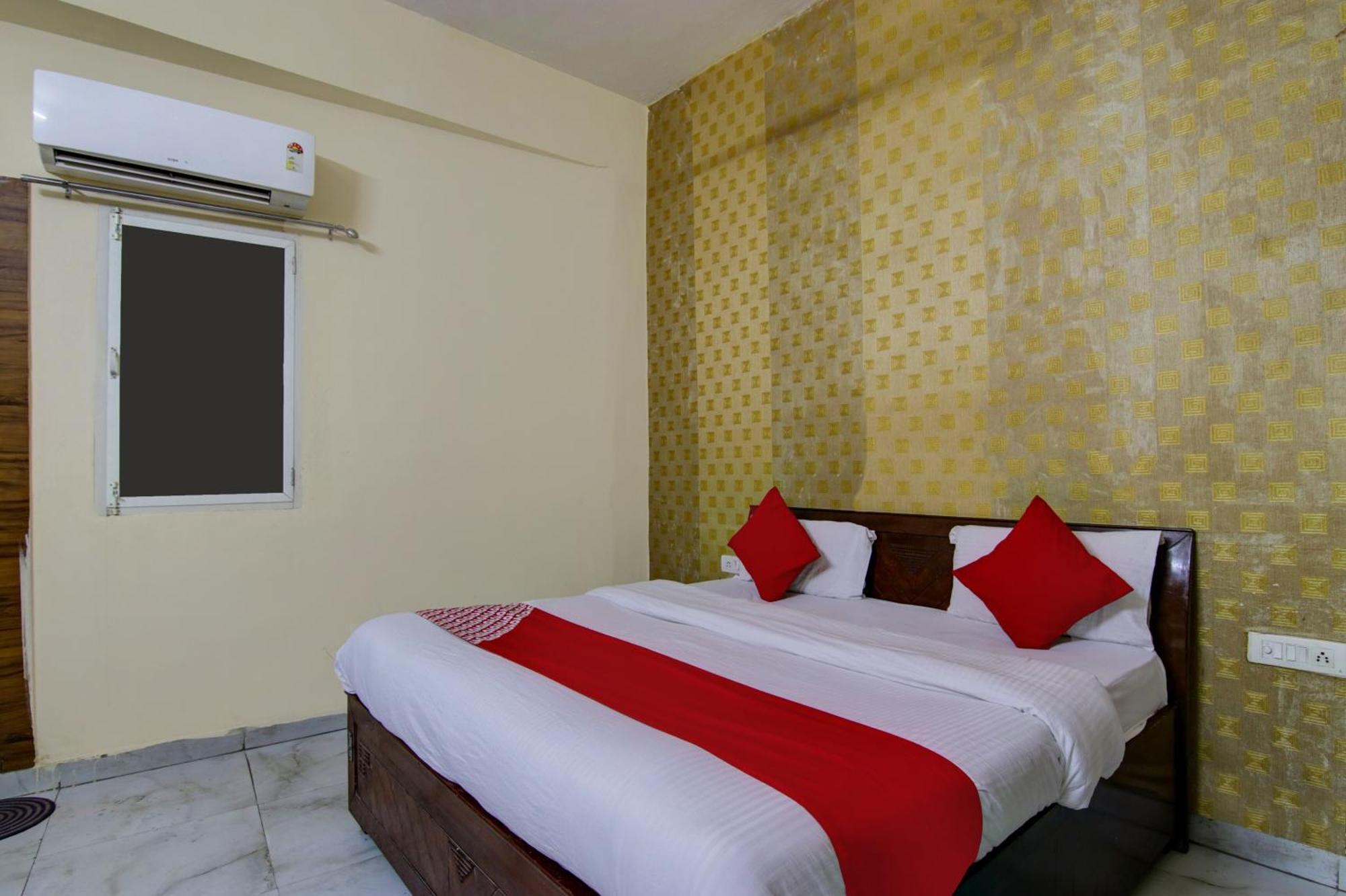 Hotel Yash House Neu-Delhi Exterior foto